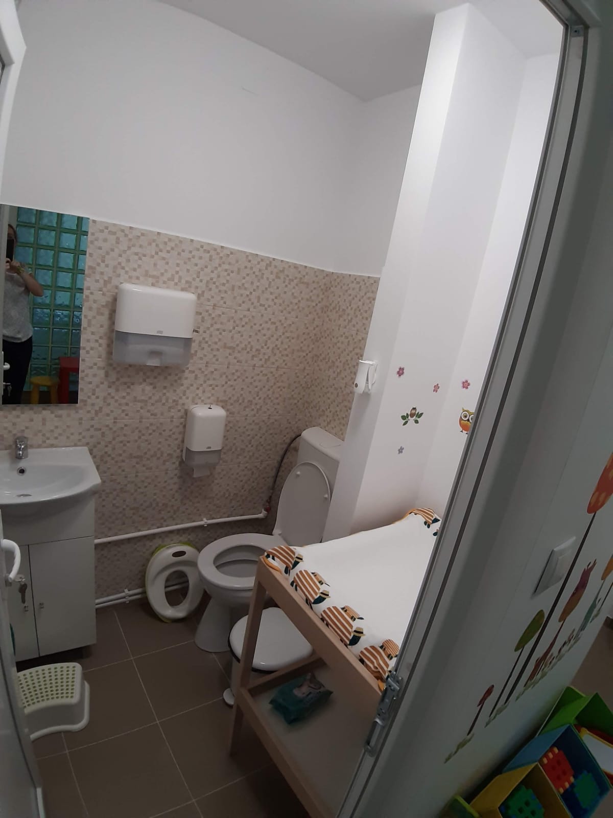 Baie adaptată pentru copii